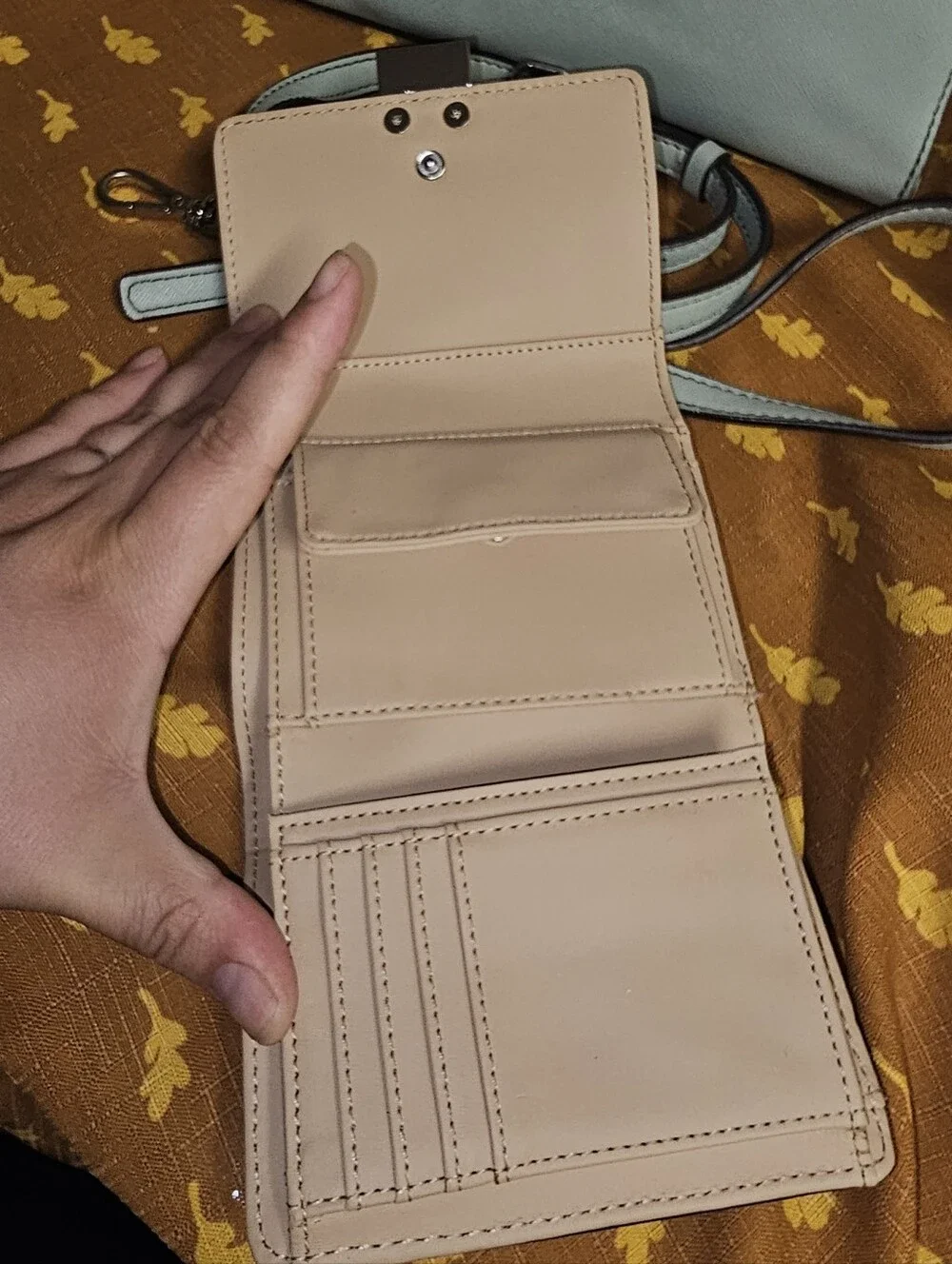 Guess Los Angeles Satched Handbag With Matching Trifold Wallet.